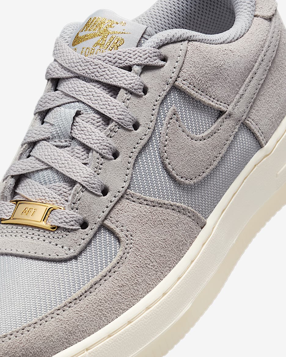 Nike air force 1 lv8 uk clearance